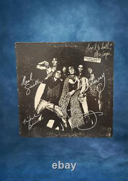 Alice Cooper signed vinyl record Love It To Death 4 signatures