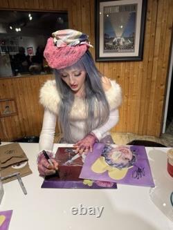 Ashnikko Smoochies Vinyl LP Hand Signed Indie Exclusive AUTOGRAPH PROOF White