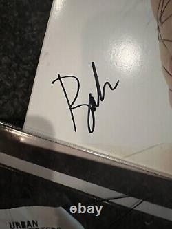 Autographed serpentina (limited cream vinyl) signed by banks