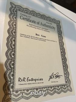 BEE GEES RARE AUTHENTIC FRAMED VINYL RECORD SIGNED BY ALL MEMBERS Certificate