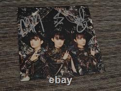 Babymetal SIGNED print with Metal Forth Moa-Metal BLUE COLORED Vinyl Record