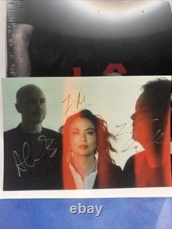 Bôa Signed Bundle Vertigo Vinyl Exclusive (IN HAND)