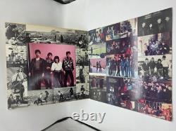 Joan Jett Signed Autograph and the Blackheart Album Vinyl Record w Guitar Pick