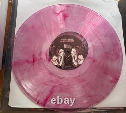 Nicole Dollangager Heart Shaped Bed Vertigo Exclusive Signed Blushing Bride MINT