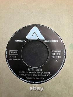 PATTI SMITH? - Gloria, ORIGINAL 1977 ITALIAN 45 SIGNED by Patti Smith! EX Vinyl