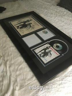 Rumours SIGNED BY BAND LP by Fleetwood Mac FRAMED