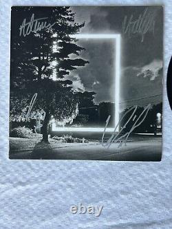 SIGNED The 1975 Fallingforyou vinyl 7 record RARE autograph