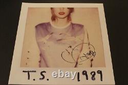Taylor Swift 1989 Signed New Vinyl LP Album withJSA COA Z45321