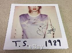 Taylor Swift Hand Signed Autographed 1989 Vinyl 100% Authentic Proof