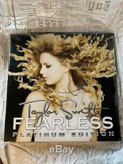 Taylor Swift Signed 12 Vinyl Record Set (3) Bold Autograph /250 Limited Edition