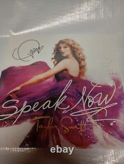 Taylor Swift Speak Now 2010 Vinyl LP Black Signed